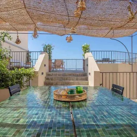 Luxury House With Pool - Vila *