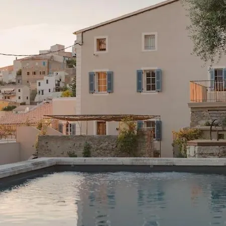 Luxury House With Pool - 빌라 루미오