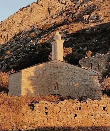 Luxury House With Pool - Villa Lumio (Corsica)