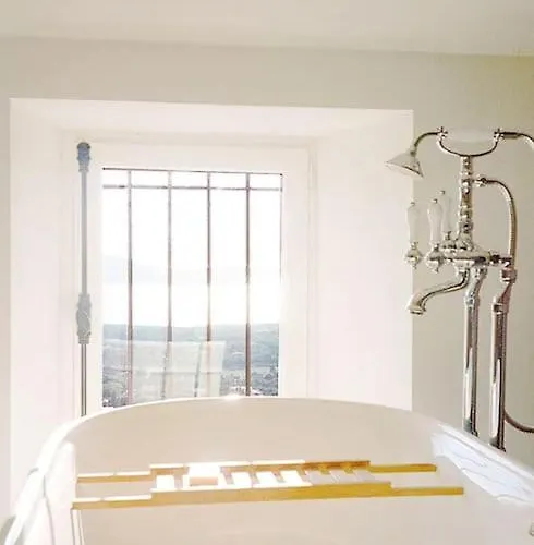 Luxury House With Pool - *